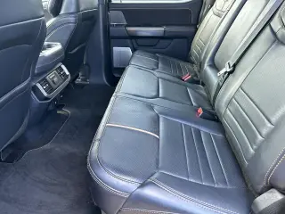 Ford F-150 2022 4x4 Platinum 4dr SuperCrew 6.5 ft. SB
