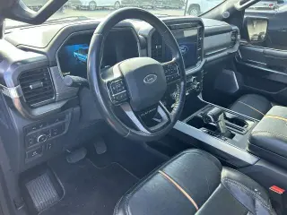 Ford F-150 2022 4x4 Platinum 4dr SuperCrew 6.5 ft. SB