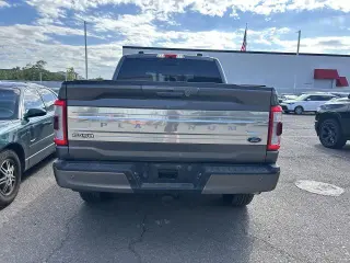 Ford F-150 2022 4x4 Platinum 4dr SuperCrew 6.5 ft. SB