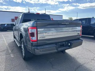 Ford F-150 2022 4x4 Platinum 4dr SuperCrew 6.5 ft. SB
