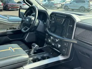 Ford F-150 2022 4x4 Platinum 4dr SuperCrew 6.5 ft. SB