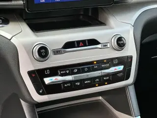 Ford Explorer 2020 XLT 4dr SUV