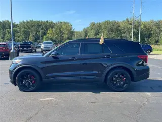 Ford Explorer 2023 AWD ST 4dr SUV