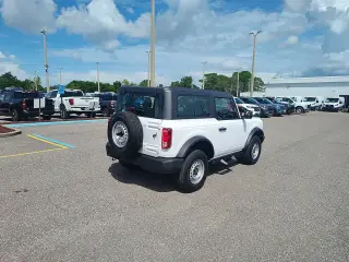 Ford Bronco 2026 4x4 Base SUV 2 puertas