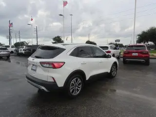 Ford Escape 2022 SEL 4dr SUV