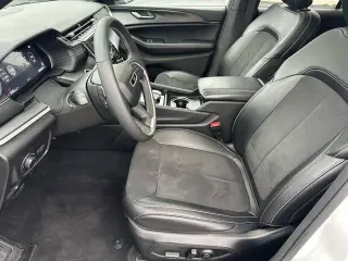 Jeep Grand Cherokee 2024 4x4 Laredo 4dr SUV