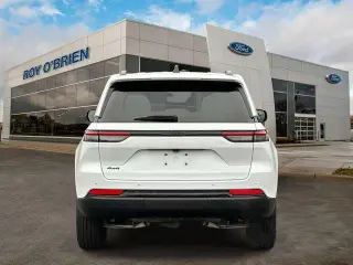 Jeep Grand Cherokee 2024 4x4 Laredo 4dr SUV