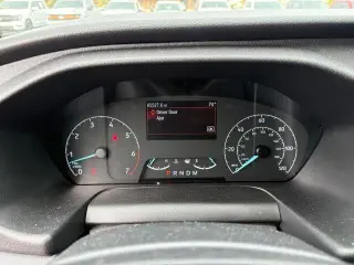 Ford Transit 2024 350 XL 3dr LWB Bajotecho Furgón de Pasajeros