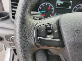 Ford Transit 2022 350 XL 3dr LMB Techo Medio Furgón de Pasajeros