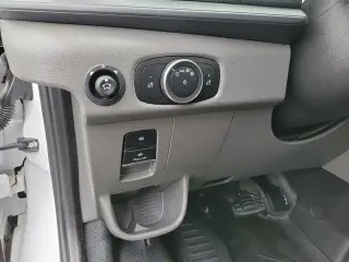Ford Transit 2022 350 XL 3dr LMB Techo Medio Furgón de Pasajeros