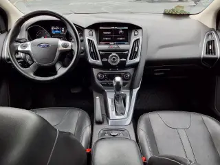 Ford Focus 2014 Titanium 4dr Hatchback