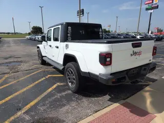 Jeep Gladiator 2020 4x4 Overland 4dr Crew Cab 5.0 ft. SB