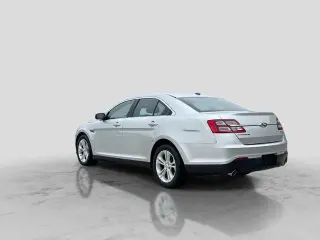 Ford Taurus 2018 AWD SEL 4dr Sedán