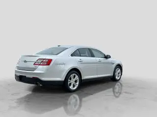 Ford Taurus 2018 AWD SEL 4dr Sedán