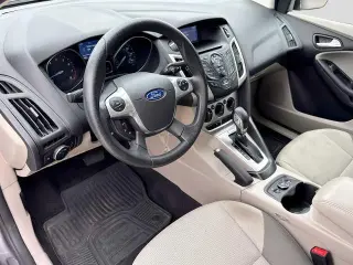 Ford Focus 2014 SE 4dr Sedán