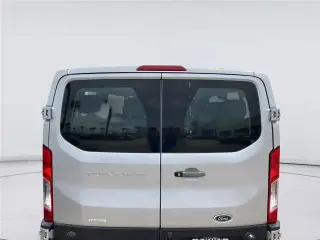 Ford Transit 2024 350 XL 3 puertas techo bajo pasajeros largo