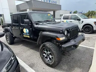 Jeep Gladiator 2022 4x4 Sport 4dr Crew Cab 5.0 ft. SB