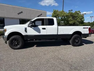 Ford F-250 Super Duty 2019 4x4 Lariat 4dr SuperCab 6.8 ft. SB Pickup