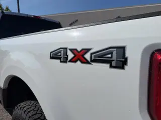 Ford F-250 Super Duty 2019 4x4 Lariat 4dr SuperCab 6.8 ft. SB Pickup