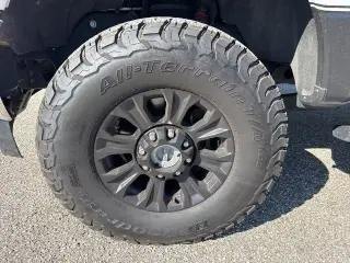 Ford F-250 Super Duty 2019 4x4 Lariat 4dr SuperCab 6.8 ft. SB Pickup