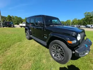 Jeep Wrangler 2023 4x4 Sahara 4xe 4dr SUV