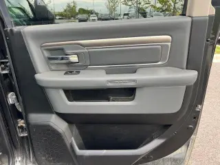 Ram 1500 2018 4x4 SLT 4dr Crew Cab 5.5 ft. SB Pickup