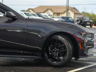 Ford Mustang 2024 EcoBoost Premium 2p Conversible