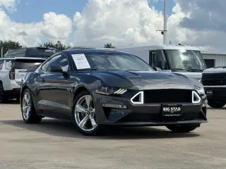 Ford Mustang 2018 GT Premium 2dr Fastback