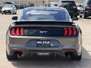 Ford Mustang 2018 GT Premium 2dr Fastback