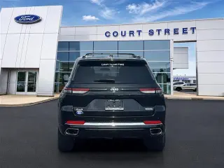 Jeep Grand Cherokee 2023 4x4 Overland 4dr SUV