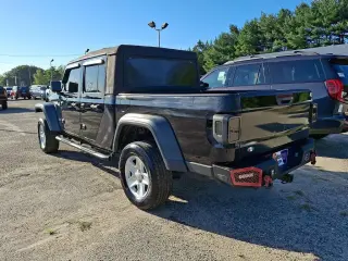 Jeep Gladiator 2020 4x4 Sport 4dr Crew Cab 5.0 ft. CB