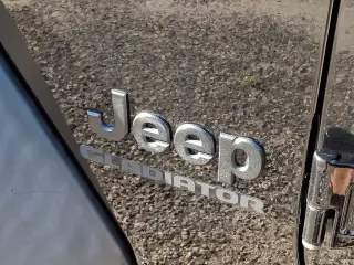 Jeep Gladiator 2020 4x4 Sport 4dr Crew Cab 5.0 ft. CB