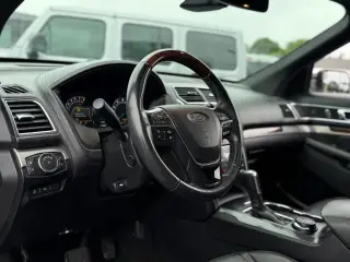 Ford Explorer 2017 AWD Platinum 4dr SUV