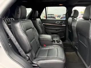 Ford Explorer 2017 AWD Platinum 4dr SUV