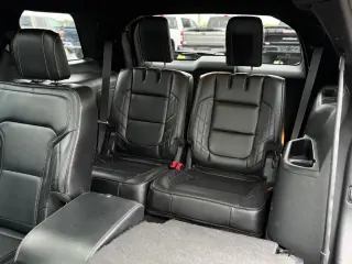 Ford Explorer 2017 AWD Platinum 4dr SUV