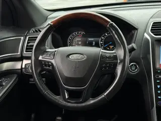 Ford Explorer 2017 AWD Platinum 4dr SUV
