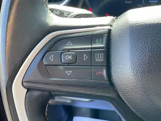 Jeep Grand Cherokee 2023 4x4 Laredo 4dr SUV