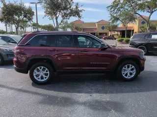 Jeep Grand Cherokee 2024 4x2 Limited 4dr SUV