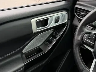 Ford Explorer 2024 AWD ST 4dr SUV