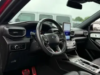 Ford Explorer 2024 AWD ST 4dr SUV