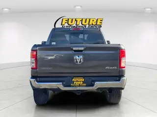 Ram 1500 2020 4x4 Big Horn 4dr Quad Cab 6.4 ft. SB Pickup