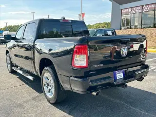 Ram 1500 2022 4x4 Lone Star 4dr Crew Cab 5.6 ft. SB Pickup