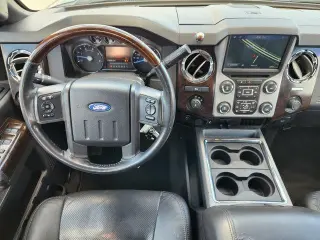 Ford F-250 Super Duty 2015 4x4 King Ranch 4dr Crew Cab 6.8 ft. SB Pickup