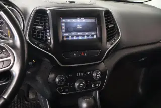 Jeep Cherokee 2020 Latitude Plus SUV de 4 puertas