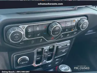 Jeep Wrangler Unlimited 2019 4x4 Sahara 4dr SUV