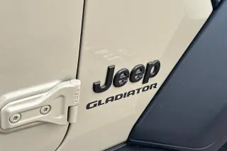Jeep Gladiator 2020 4x4 Deportivo 4dr Cabina de Crew 5.0 ft. SB