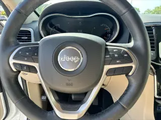 Jeep Grand Cherokee WK 2022 4x4 Laredo E 4dr SUV