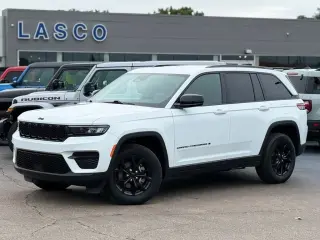 Jeep Grand Cherokee 2025 4x4 Laredo 4dr SUV