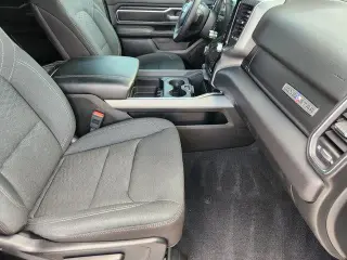 Ram 1500 2025 4x4 Big Horn Cabina Crew 4 puertas.pickup con caja de 5.6 pies