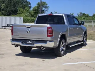 Ram 1500 2022 4x2 Laramie 4dr Crew Cab 5.6 ft. SB Pickup